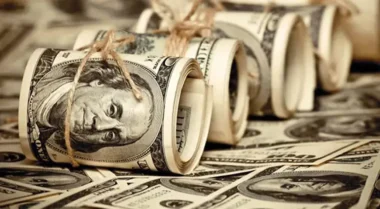 Dolar/TL için Yeni Tahminler Geldi: Bankacılık Devleri Farklı Senaryolar Açıkladı