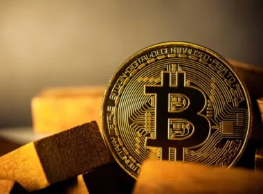 Küresel Satış Dalgası Kripto Piyasasını da Vurdu: Teknoloji Hisselerindeki Çöküş Bitcoin’i 62 Bin Dolara Çekti!