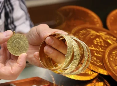 Altında Enflasyon Rallisi: Fed Beklentileri ve Jeopolitik Riskler Fiyatları Destekledi!