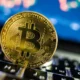 Kripto ve Piyasalar için Zorlu 5 Gün: Üç Büyük Karar Geliyor!