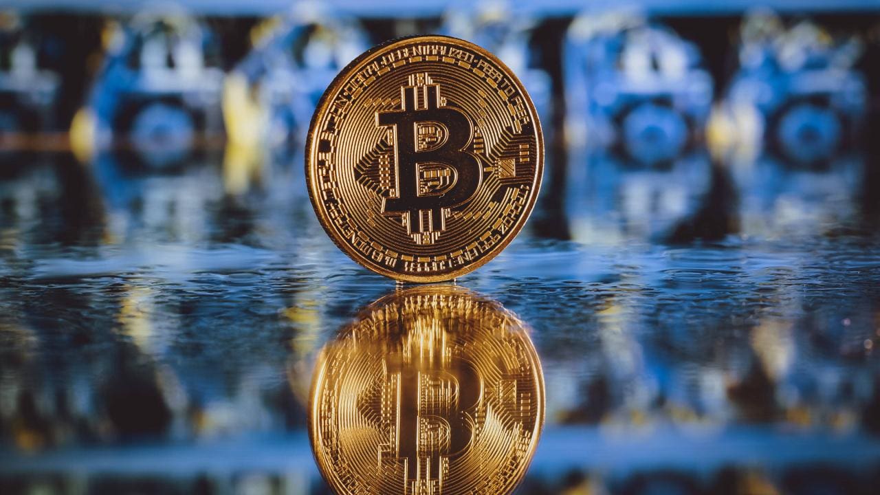 Bugün Bitcoin Almak, 1999’da Amazon Hissesi Almak ile Eşdeğer mi?