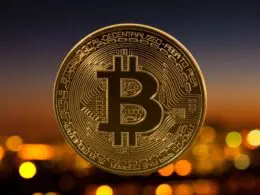Bitcoin ve Altın Arasında 6 Yıl Sonra Bir İlk: Korelasyon Zirveye Çıktı