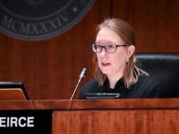 “Crypto Mom” SEC’den Ayrılıyor: Kripto Düzenlemeleri Nasıl Etkilenecek?