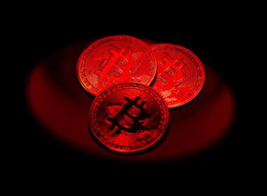 Bitcoin 87 Bin Dolardan Geriledi: Çöküş Korkusu mu, Alım Fırsatı mı?